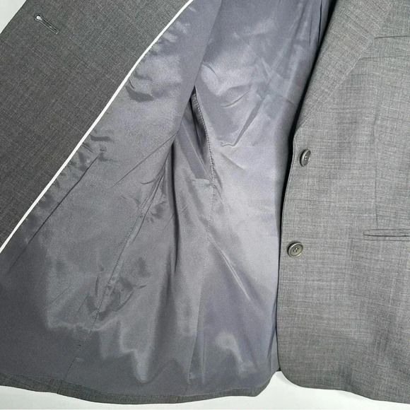 Theory Grey Linworth Virgin Wool Two Button Blazer Size 4 - Picture 3 of 9